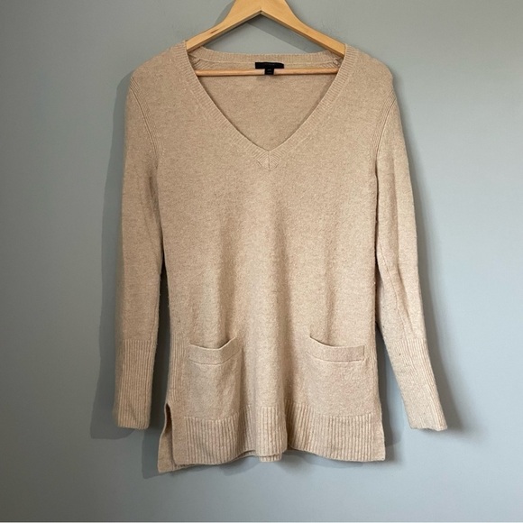 𝅺J. CREW HEATHER V NECK Tunic wool blend sweater XXS camel coloured - Picture 1 of 9